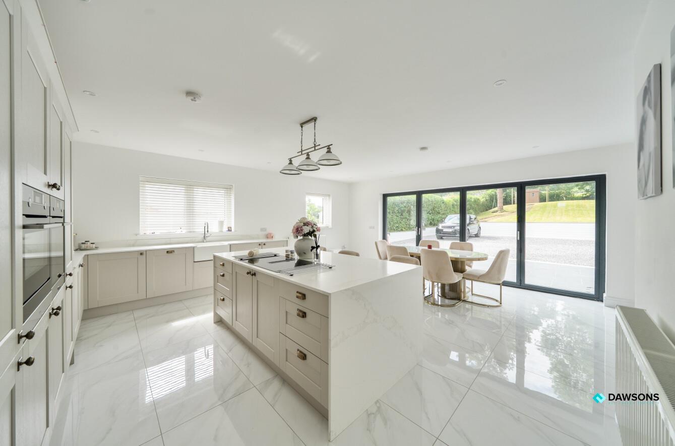 Trosserch Road, Llangennech, Llanelli, SA14 8AX